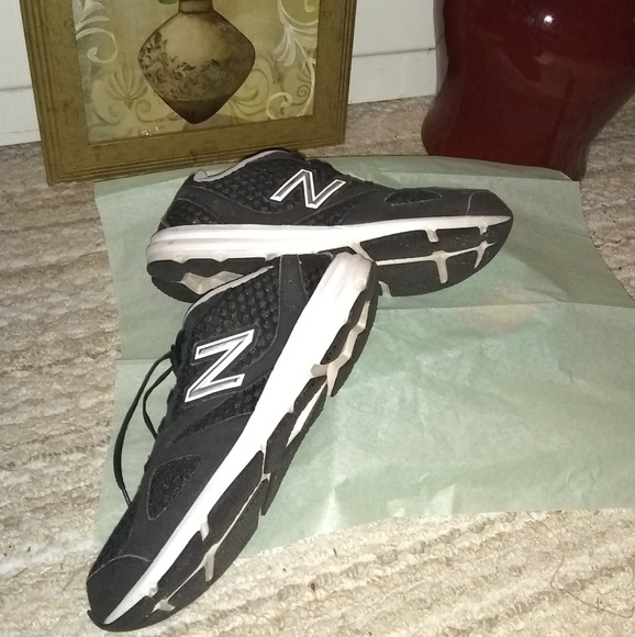 New Balance Men's Athletic Sneakers Size US 11 - Picture 4 of 4